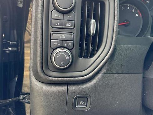 Used 2021 Chevrolet Silverado 1500 Custom image 20