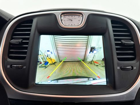Used 2023 Chrysler 300 Touring RWD image 20