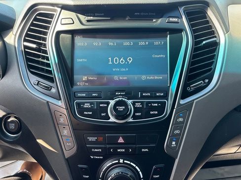 Used 2015 Hyundai Santa Fe Limited w/ Option Group 04 FWD image 24