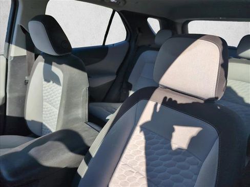 Used 2018 Chevrolet Equinox LS image 10