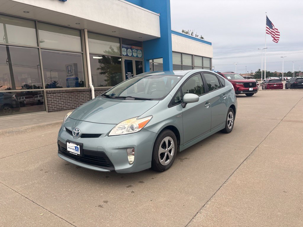 Used 2014 Toyota Prius Three FWD image 1