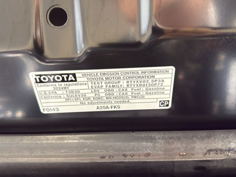 Used 2024 Toyota Camry SE FWD image 25