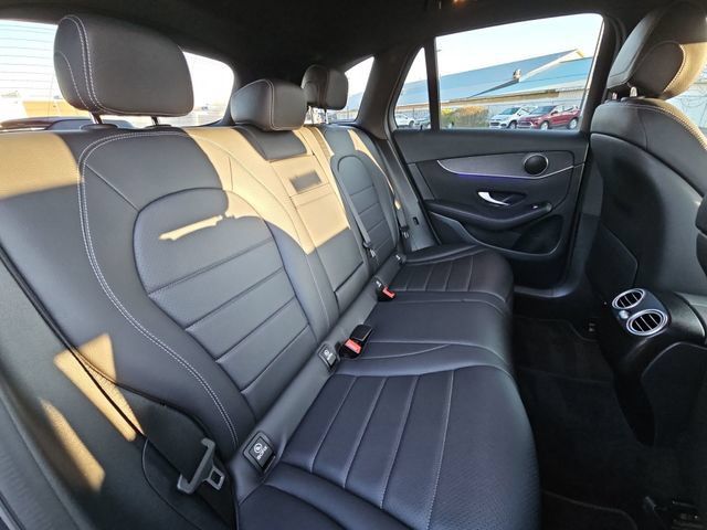 Used 2022 Mercedes-Benz GLC 300 4MATIC image 26