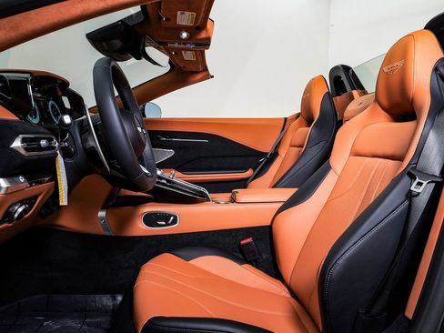 New 2026 Aston Martin V8 Vantage Roadster image 24