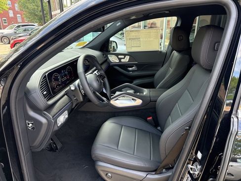 Certified 2025 Mercedes-Benz GLS 450 4MATIC image 15