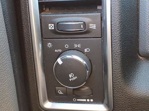 Used 2014 RAM 1500 Outdoorsman image 11