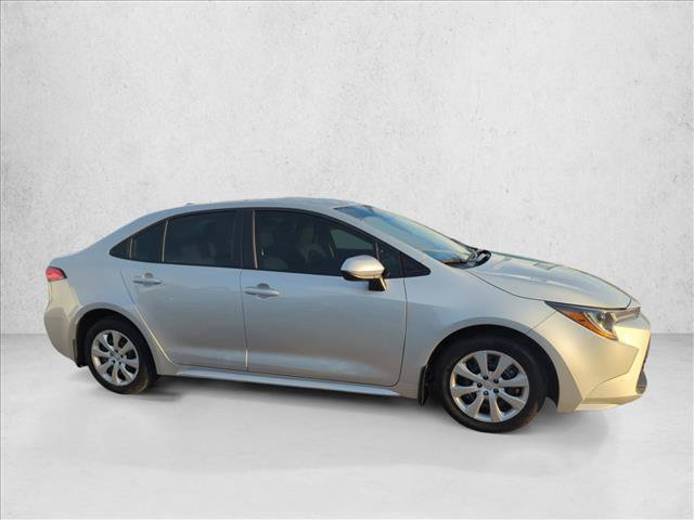 Certified 2025 Toyota Corolla LE FWD image 5