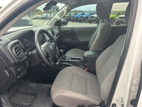 Used 2023 Toyota Tacoma TRD Sport image 9