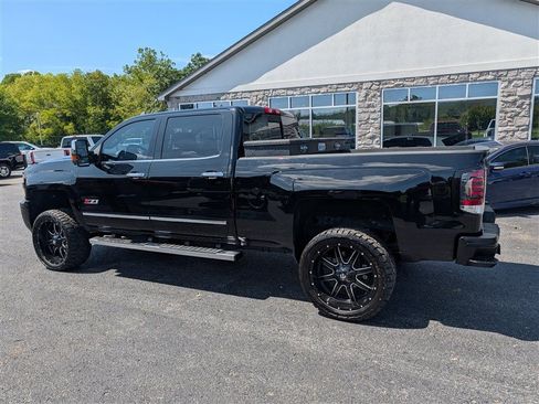 Used 2017 Chevrolet Silverado 2500 LTZ w/ Duramax Plus Package AWD/4WD image 4