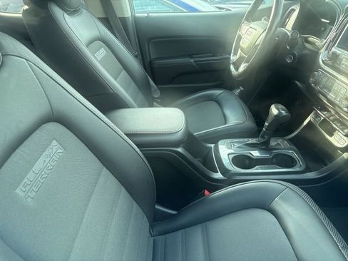 Used 2017 GMC Canyon SLE image 7