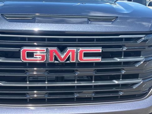 Used 2023 GMC Sierra 1500 Elevation AWD/4WD image 4