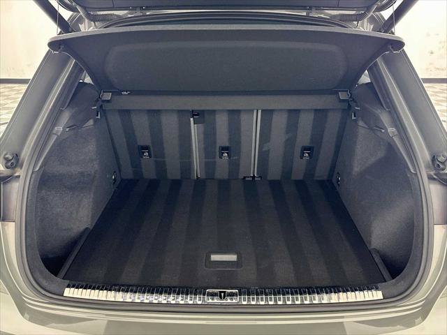 Certified 2023 Audi Q3 2.0T Premium w/ Black Optic Sport Package AWD/4WD image 24