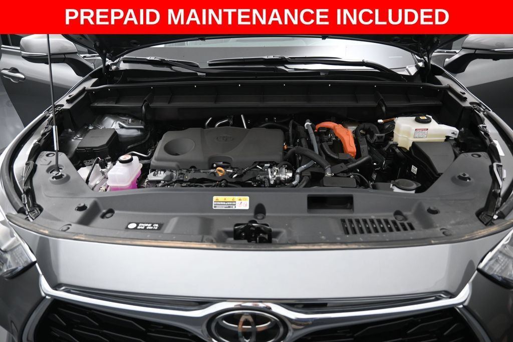 Certified 2026 Toyota Highlander Platinum AWD/4WD image 41