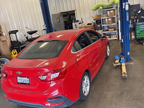 Used 2016 Chevrolet Cruze LT w/ Sun And Sound Package image 7