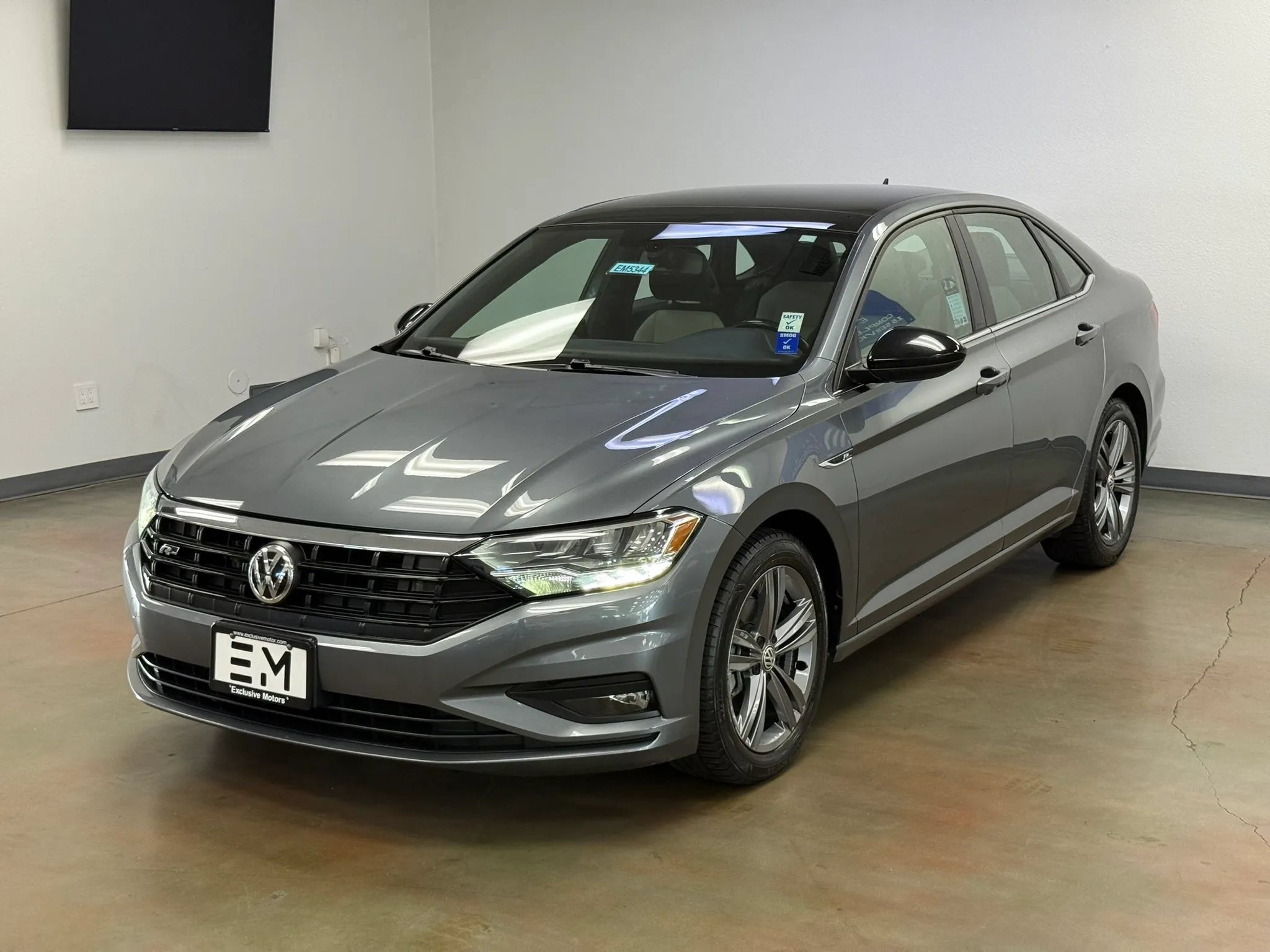 Used 2021 Volkswagen Jetta R-Line w/ R-Line Cold Weather Package FWD image 4