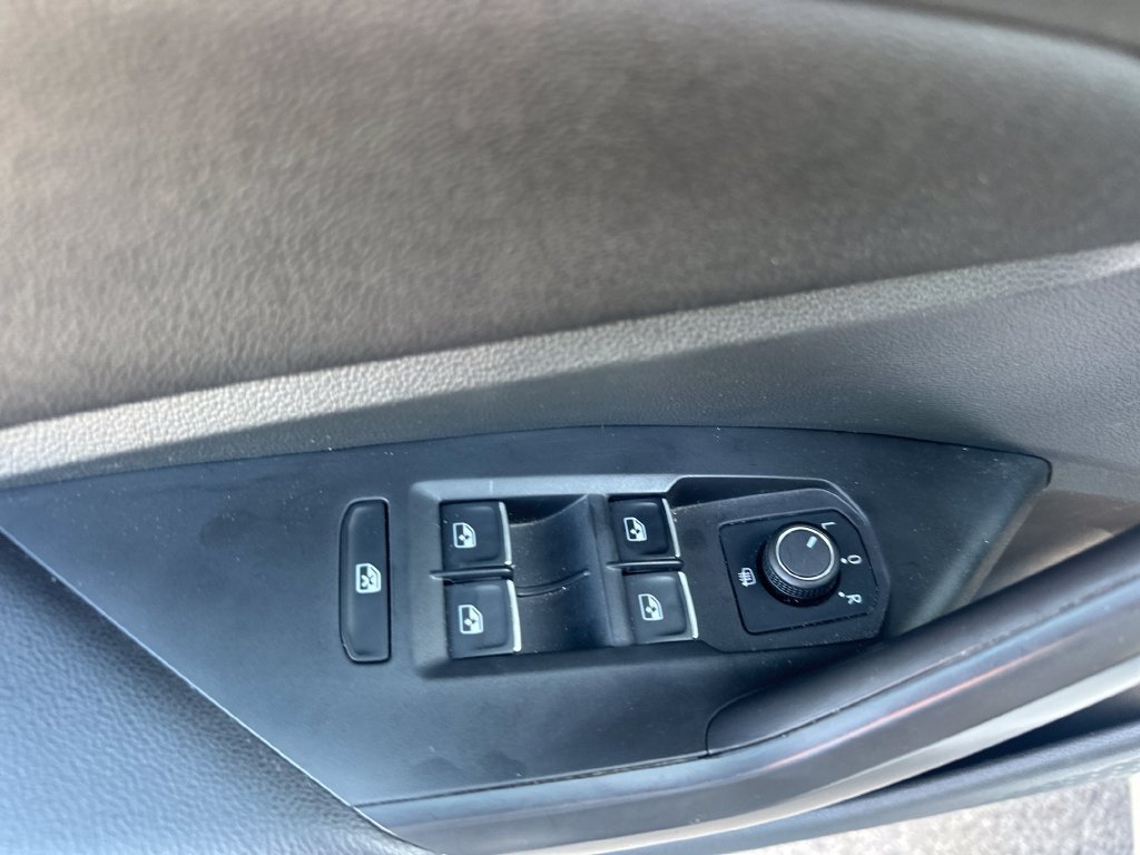 Used 2025 Volkswagen Jetta S FWD image 12