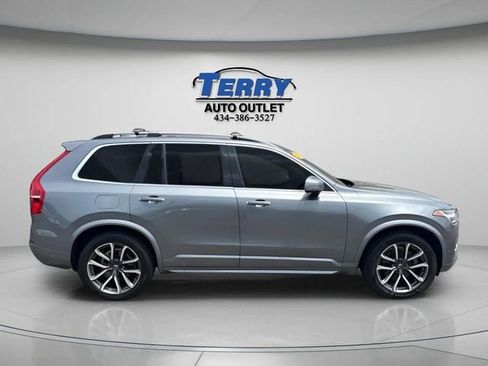 Used 2018 Volvo XC90 T6 Momentum AWD/4WD image 1