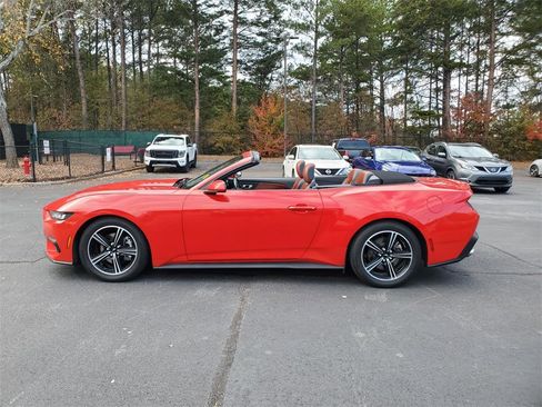 Used 2024 Ford Mustang Premium image 8