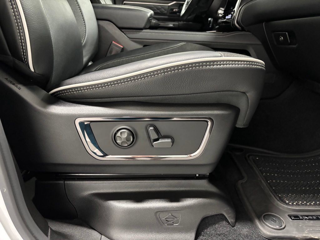 Used 2026 RAM 1500 Limited AWD/4WD image 58