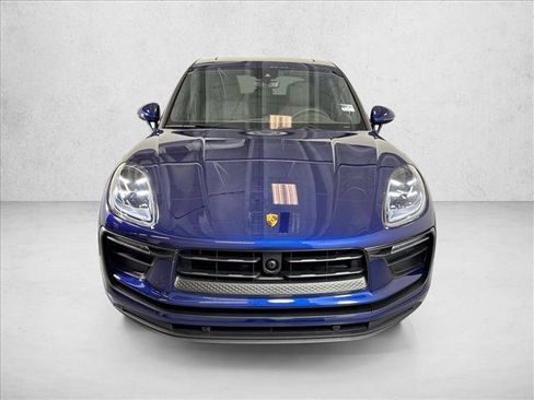 Certified 2026 Porsche Macan AWD/4WD image 6