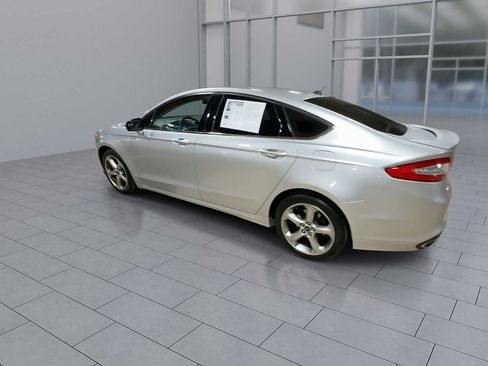 Used 2015 Ford Fusion SE image 6