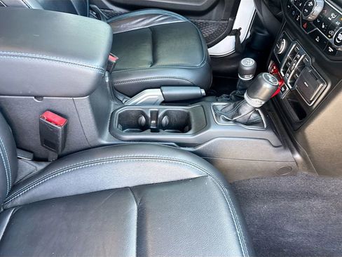 Used 2021 Jeep Wrangler Unlimited Rubicon 4xe w/ Steel Bumper Group image 34