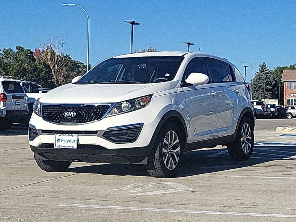 Used 2016 Kia Sportage LX AWD/4WD image 4