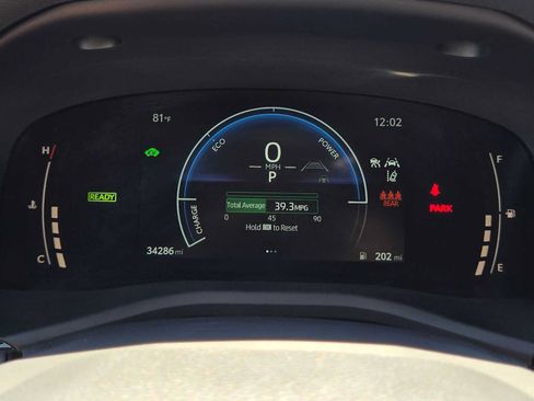 Used 2025 Toyota Camry SE FWD image 24