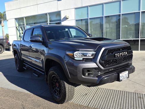Used 2022 Toyota Tacoma TRD Pro image 6