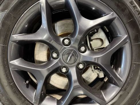 Used 2018 Chrysler Pacifica Touring Plus w/ S Appearance Package FWD image 11