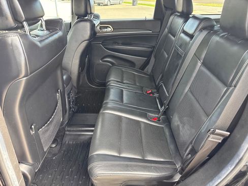 Used 2014 Jeep Grand Cherokee Limited w/ Luxury Group II AWD/4WD image 9