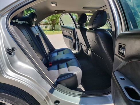 Used 2012 Ford Fusion SEL image 32