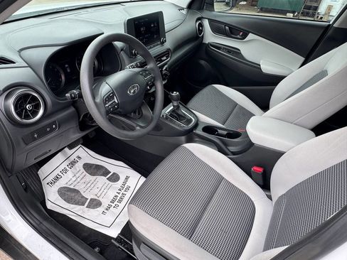 Used 2023 Hyundai Kona SE FWD image 9
