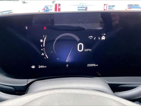 Used 2025 Buick Envista Sport Touring w/ Experience Buick Package image 26