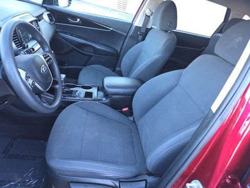 Used 2019 Kia Sorento LX image 24