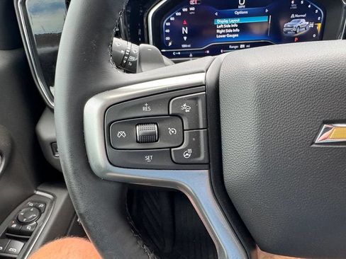 Certified 2025 Chevrolet Silverado 1500 LTZ AWD/4WD image 24