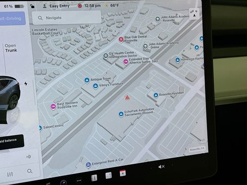 Used 2025 Tesla Model Y Long Range image 19