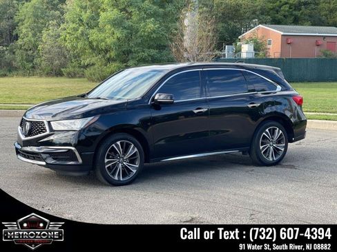 Used 2020 Acura MDX SH-AWD w/ Technology Package image 3