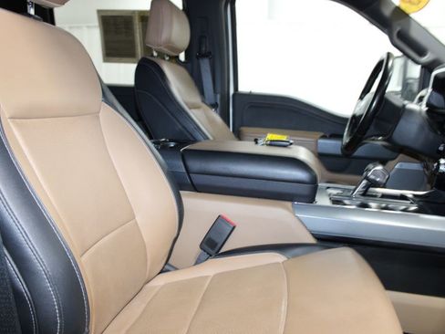 Used 2023 Ford F150 Lariat w/ Trailer Tow Package image 24