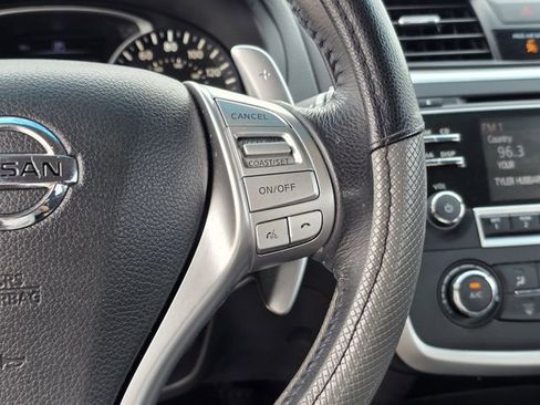 Used 2016 Nissan Altima 2.5 SR image 22