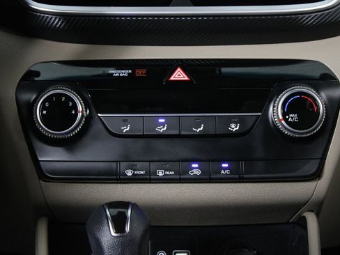 Used 2019 Hyundai Tucson SE image 20