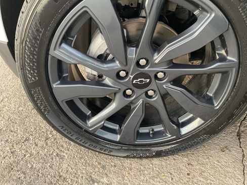 Used 2022 Chevrolet Equinox RS w/ RS Leather Package image 27