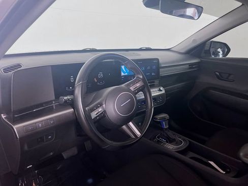 Used 2024 Hyundai Kona SEL FWD image 11