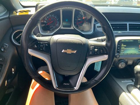 Used 2013 Chevrolet Camaro SS RWD image 16