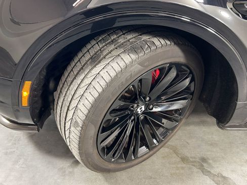 Used 2020 Bentley Bentayga Speed image 39