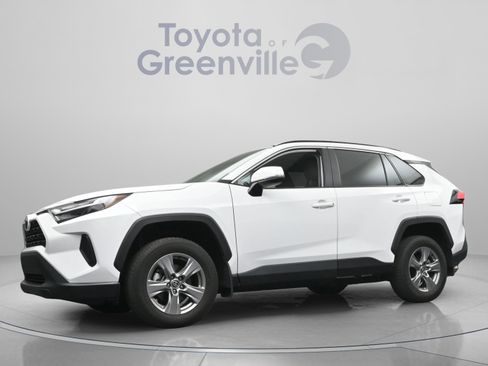 Used 2024 Toyota RAV4 XLE image 2