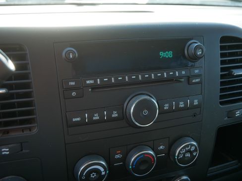 Used 2009 Chevrolet Silverado 1500 LT w/ Power Pack Plus AWD/4WD image 29