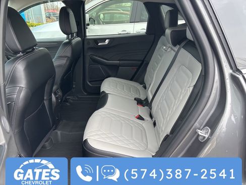 Used 2024 Ford Escape SE w/ PHEV Premium Package image 10