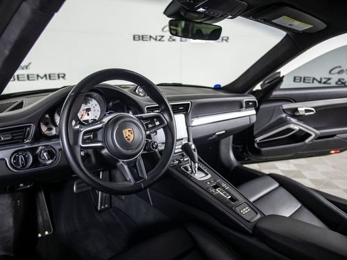 Used 2018 Porsche 911 Carrera S image 27