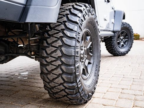 Used 2021 Jeep Gladiator Mojave w/ Trailer Tow Package image 43